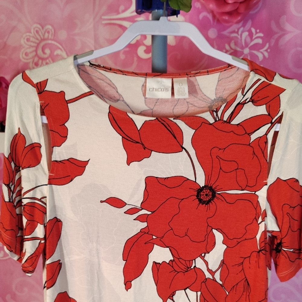 Chico's Red Floral Short Sleeve Tee - Picture 3 of 6